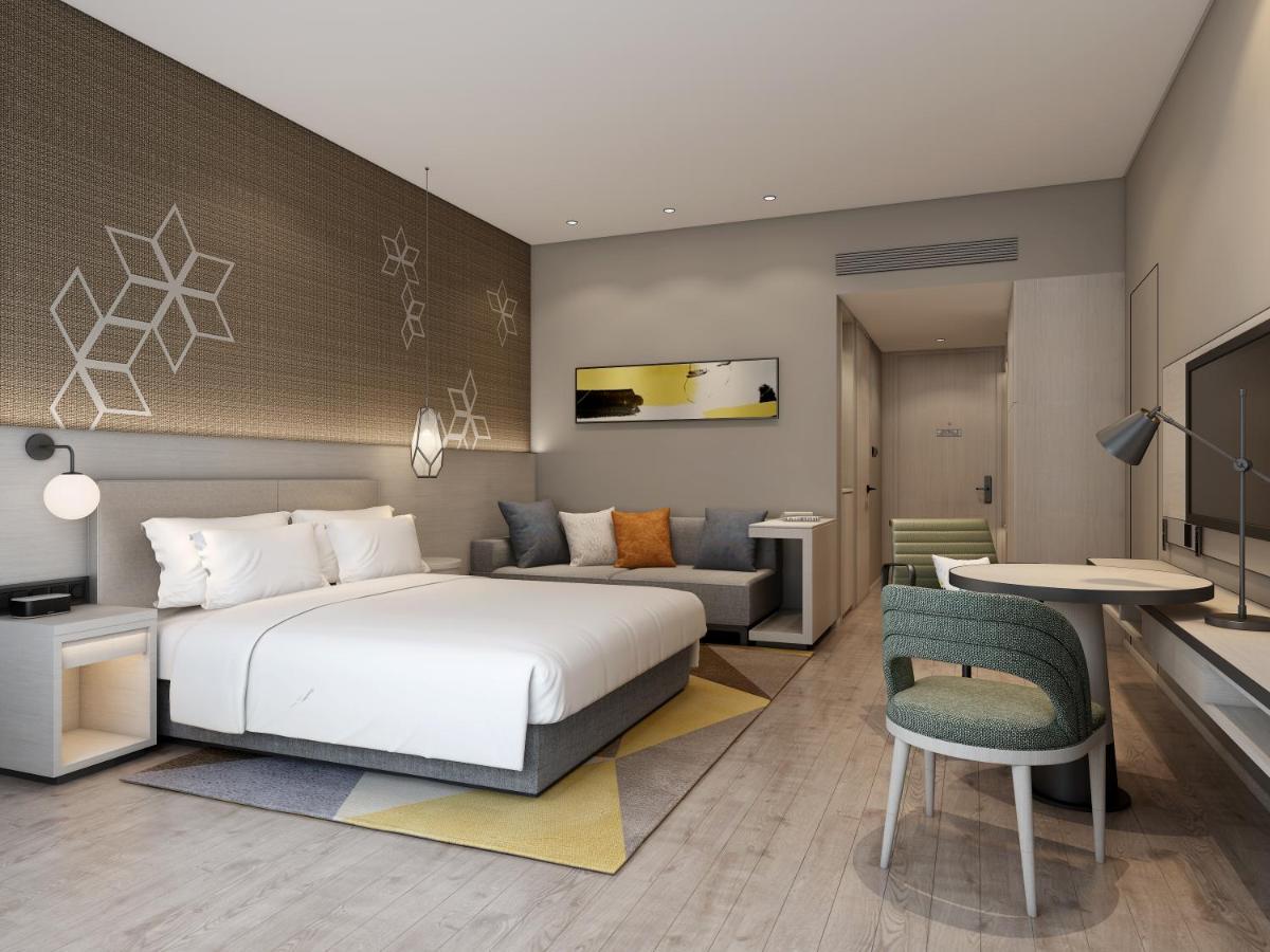 Hyatt Place Beijing Shiyuan Hotel 4*